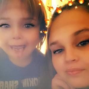 Meet your Posher, Tina